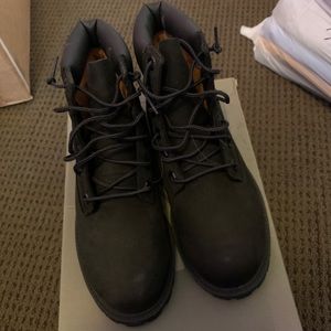 BRAND NEW Timberlands Size 4.5Y/6w